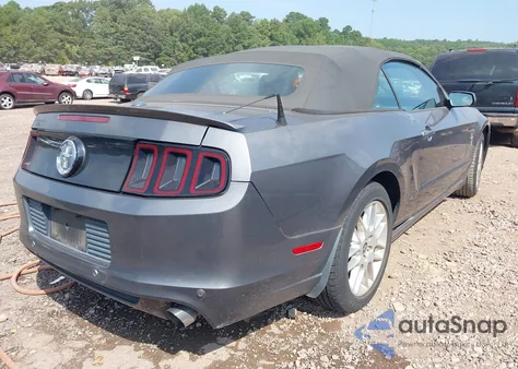 2014 Ford Mustang V6 Premium z USA, uszkodzony, nr VIN 1ZVBP8EM8E5324321